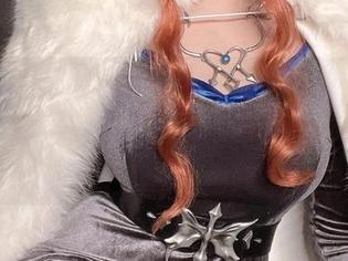 精选图片：看到Alina Becker的2B小姐姐，我差点以为她从二次元里跳出来了！