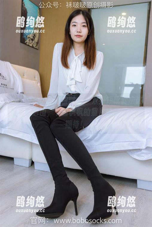 BoBoSocks袜啵啵 - 一双好短靴就应该被美图包围，下载枫枫的照片给你无尽的期待！