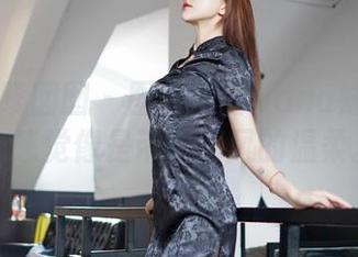 Feilin嗲囡囡 - 图库里的Hana妹水手服，感觉像是带着海风的温柔。