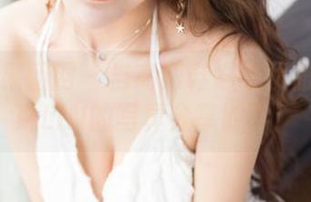GIRLT果团网 - 当高跟鞋遇上优雅：周琰琳LIN的写真分享时刻！