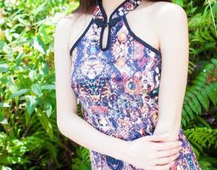 IMiss爱蜜社 - 小宝酱的校服美图，免费到手，但小心路边的眼光哦！