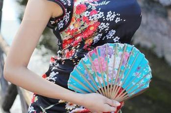 MyGirl美媛馆 - 今天的luna张静燕，JK装扮高清到飞起，照片里她的眼神……我不太敢直视了。