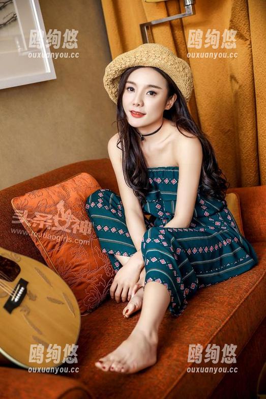 TouTiao头条女神 - 穆菲菲相信给你的视觉带来“白”色冲击，这高清作品分分钟把你从阴霾中拉回云端！