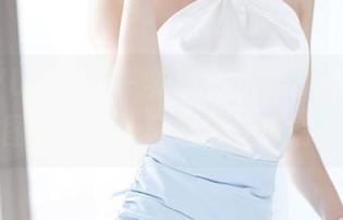 XIAOYU语画界 - 难以置信，林子遥的美图中这白裙藏着多少风情！