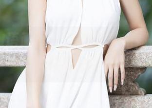 XIAOYU语画界 - 资源在手的郑颖姗，清纯气质肆意妄为！