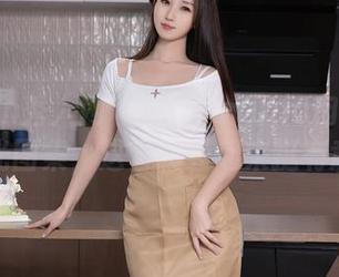 Xiuren秀人网 - 期待lavinia肉肉的无圣光图集，这套装看起来挺有意思