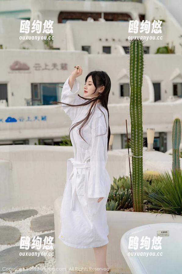 Xiuren秀人网 - 伍晓丽Shirley的体操服：这件衣服真得跟她的身姿匹配得天衣无缝。你不会想错过这些图片和原图吧？