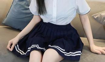 Xiuren秀人网 - 轻松勾勒出惹人爱的曲线——奶喵喵的短裙合集来袭