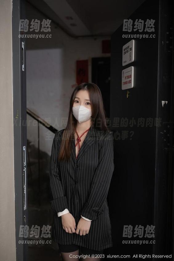 Xiuren秀人网 - 躲在白色里的小肉肉咪，全套原图说的都是心事？