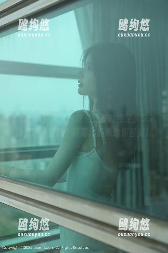 Xiuren秀人网 - 这么好看的裸足，李若汐凭啥不穿鞋？高清作品集给你答案！