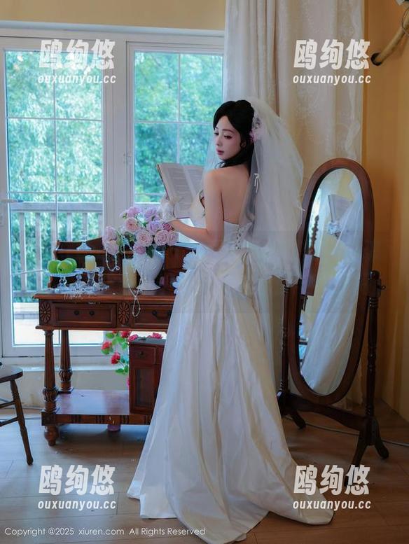 Xiuren秀人网 - 浴缸的私人时间，白琮瑗高清合集，慢慢游走在水面与阳光间