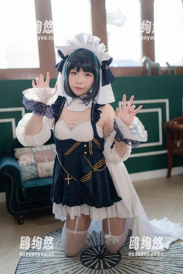 Yuna(윤아)的新丝袜套图，更新了，但我的心还没回来。