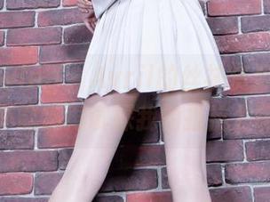 beautyleg - Avril的丝袜资源合集，能不能别再试探我的抵抗力啊？