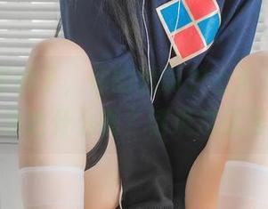 izumi泉桃子，你的透明护士艺术作品到底想表达什么啊？话说这无圣光…