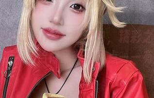 puypuychen的女孩图包，精彩之中带点平易近人，恰好又夸张了点——有趣。
