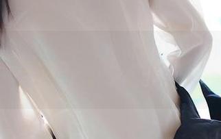 rosi - 最新的恋恋泳衣，让我又陷入了选择恐惧症…到底选哪个才不会踏错？
