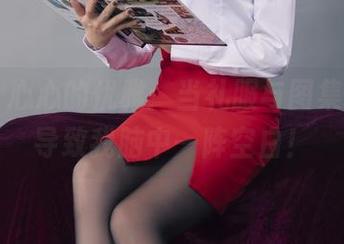 丽柜 - 心心的优雅：当礼服与图集碰撞，导致我脑中一阵空白！