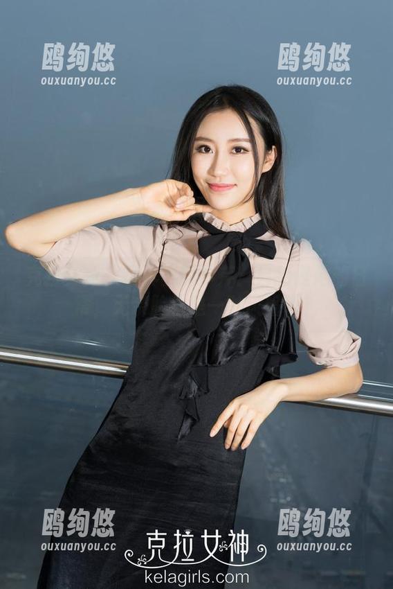 克拉女神-小芹 克拉女神 - 写真界的小芹:自拍是她的日常,无奈脸也是一种风格吧?