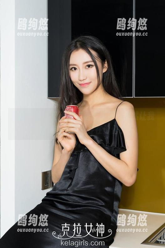 克拉女神 - 薇薇泳装最新美图，居然让我开始怀疑沙滩的存在价值了。
