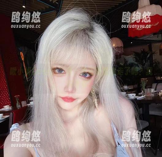 啾小妍Deer的写真，是眼睛被偷走了吗？我恨不够！
