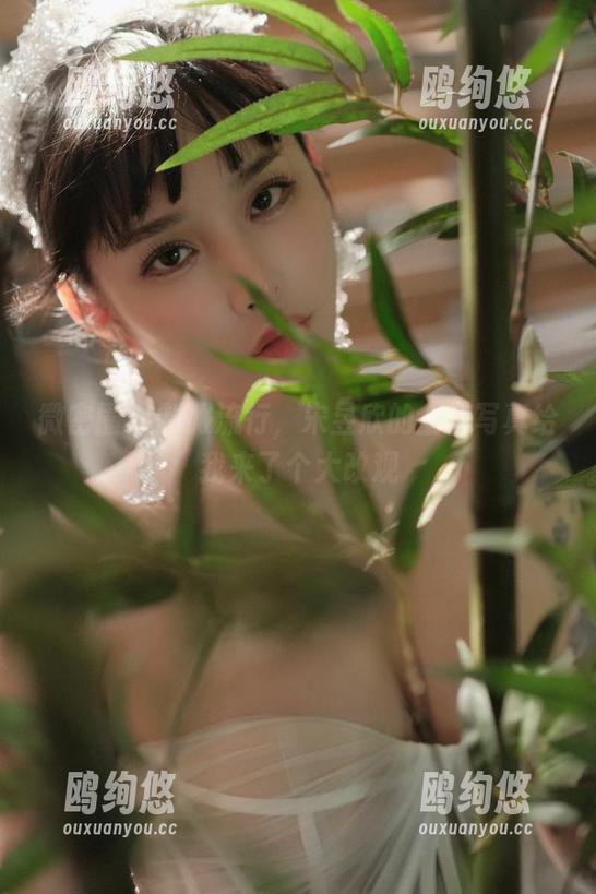 微密圈 - 制服流行，宋昱欣的全套写真给我来了个大改观