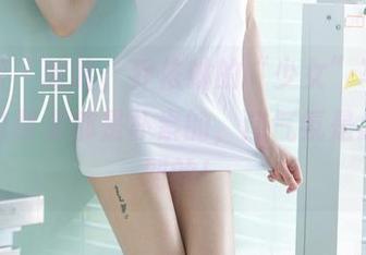 尤果网 - 哈哈，乔依琳的“少女”写真里，哪怕背景都是朴素的，这气氛是怎么做到的！