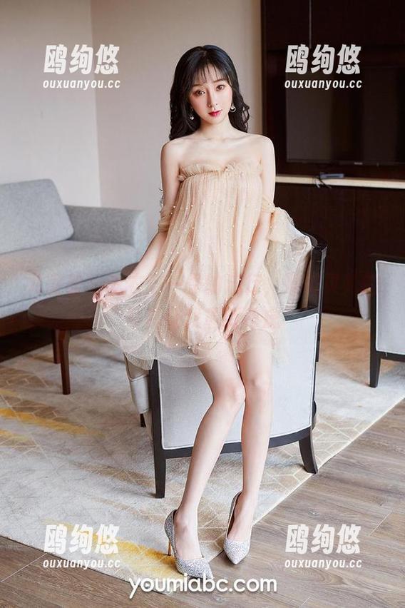 尤蜜荟 - 毛衣这一季的流行，娜依灵儿的写真让我重新考虑