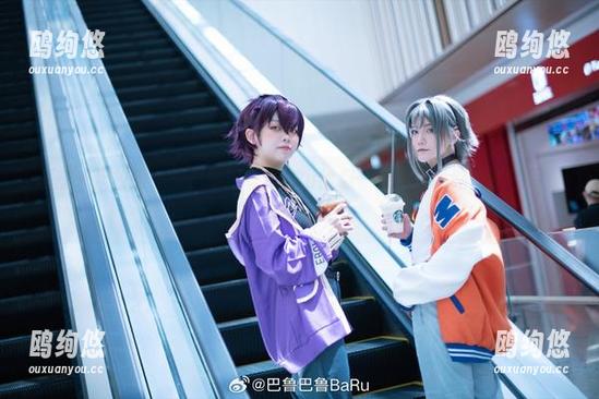 再穿一次校服——巴鲁巴鲁BaRu给你一份不按套路出牌的写真图集！