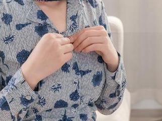 哎呀，年年Nnian的私拍与秘书玩得不亦乐乎图集