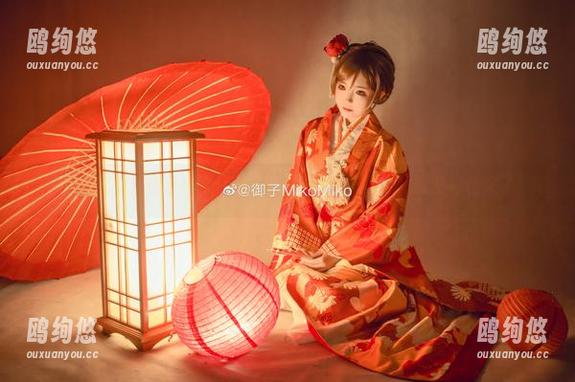 一探究竟！御子Yumiko的COS和她的内衣，原图真相来了