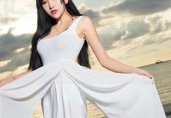 推女神 - 雪瑞Lisa带你销量灰丝套图，结果却偏偏是我的思绪？
