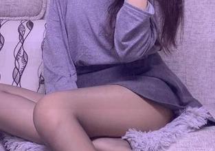 微密圈 - 提袜少女的旅拍作品，套图值得你一试，下载走起！