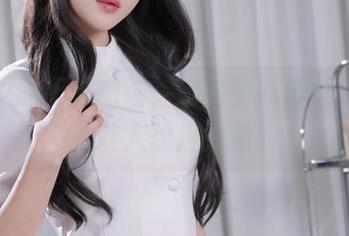 照片中的无影喵喵，她的甜心模样，居然让人想捏捏脸