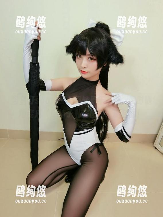 当星野saori披上玛修周年礼服，随时随地变成‘萌妹子私房图包’的封面！