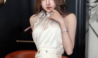 星颜社 - 这组李丽莎的校服写真，有种回到青春的既视感？