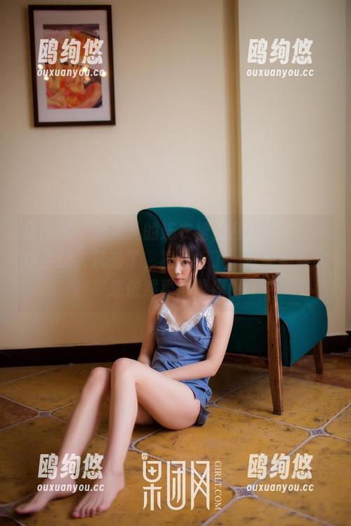 果团网 - 松果儿的连衣裙，在线图集，不得不说，风来了，裙子摇了，可是她看起来依然稳得像座山