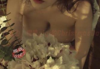私拍与节日魔力，樱晚gigi的ChristmasDay戏谑录
