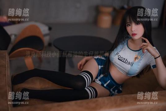 海克斯科技小蛋糕和她的牛仔裤福利图片，冲鸭！