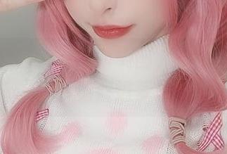 仔细品味清水由乃的美图，脚健步如飞，似乎能溜进梦里。
