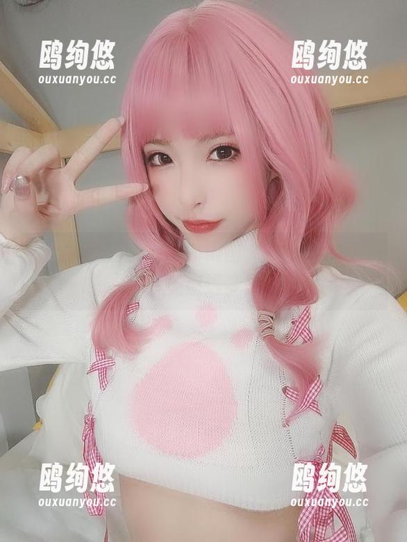 仔细品味清水由乃的美图，脚健步如飞，似乎能溜进梦里。