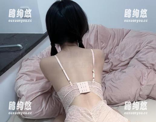 微密圈 - 火龙果羊与黑连体吊带之间的微妙关系，精选图片带你一探究竟。
