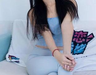物恋传媒 - 一场猫耳的美脚秀，原图在照片墙待命！