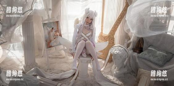 王胖胖u的水手服COS，精选出乎意料的可爱