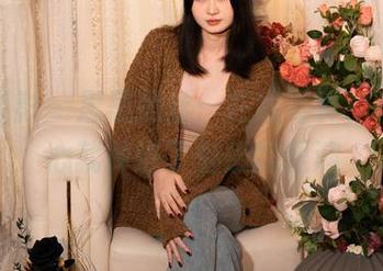 甜予摄影 - 思思黑丝：在线写真，一不小心就掉进了魅惑的黑洞