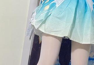 白栎Shirly私拍合集：这套装不只好看，走路都有风！