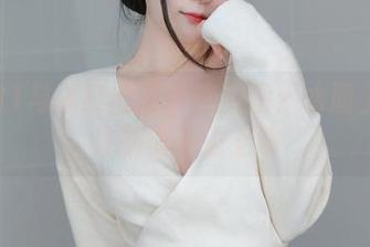 白银81与浴缸的没圣光美图：水面上的奇特剧情一边上演