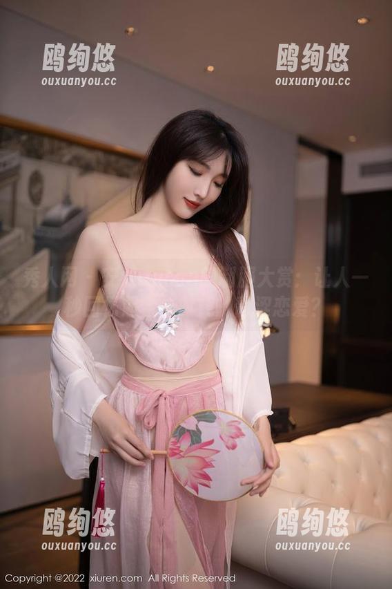 秀人网 - 安然anran的制服大赏：让人一秒回忆起学生时代的青涩恋爱？