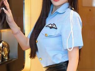 秀人网 - 别犹豫，下载熊小诺泳装全集，来一场“你抓不到我，水里见”的游戏吧！