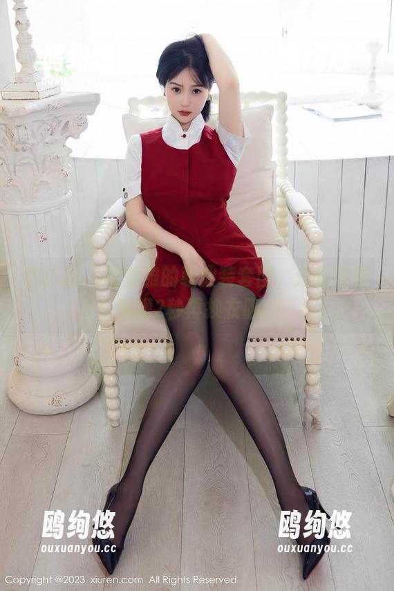 秀人网 - 陆萱雅的职业装套图，分分钟想跳槽2秒再换衣服！
