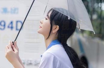 秀人网 - 周末计划：审视龙泽美曦的泳池美图合集，想问问她背心选得好吗？